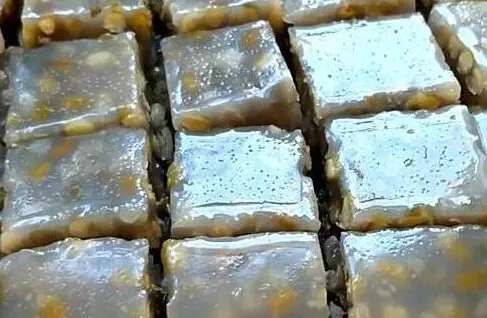 #凉糕#天气越来越热，绿豆别再熬粥，做成绿豆凉糕比冰淇淋吃着还过瘾