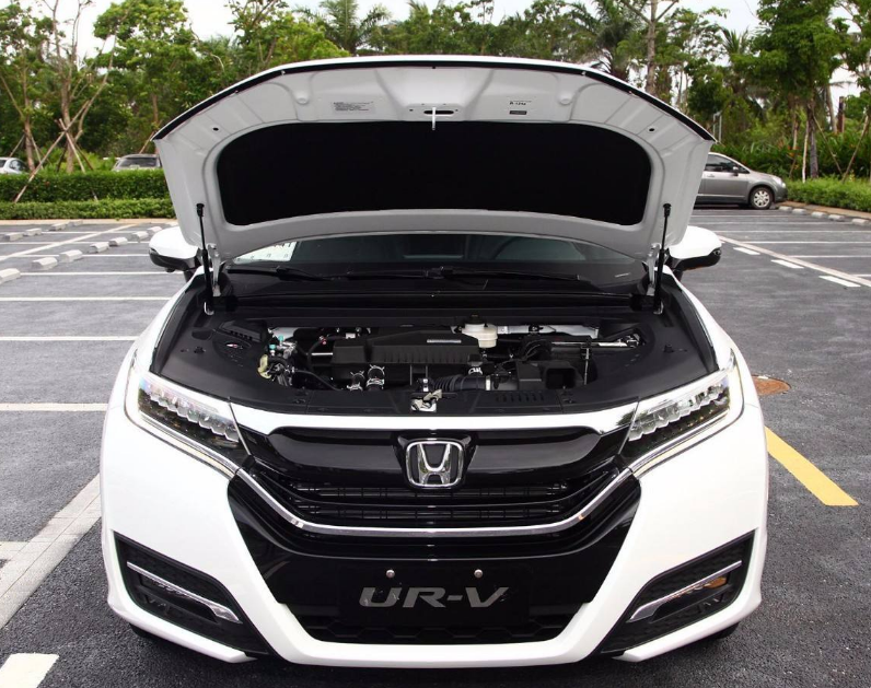 【本田UR-V】车重1.8吨，开着比高铁稳，颜值高过途观L，但打折促销都卖不出去