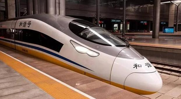 「」小伙成功造出“双头车”,两个车头都能驾驶,厂商得知发出高薪聘请书