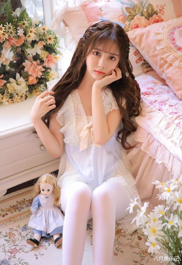 『护肤品』不喜欢成熟的味道，那你看看这种丝袜的味道如何？