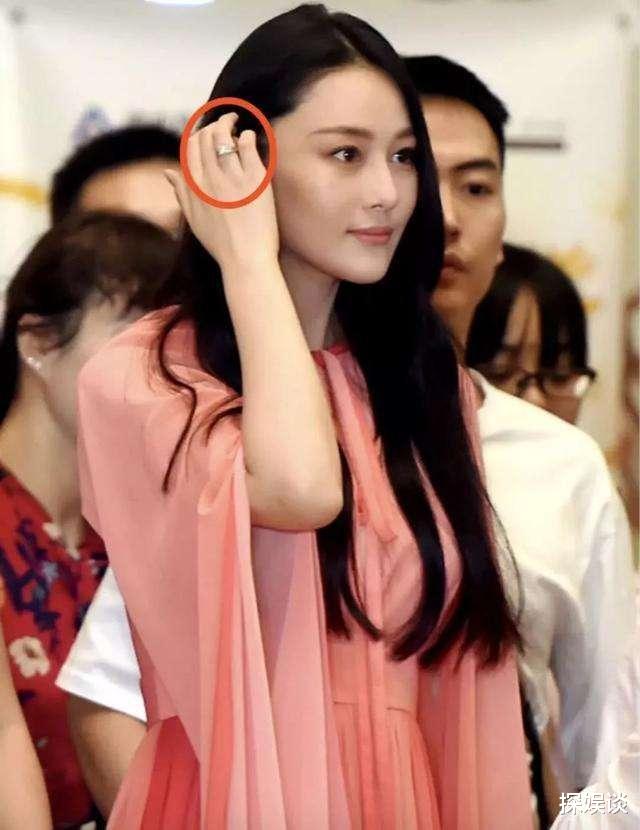 「李晨」李晨想向张馨予道歉，却遭到何捷拒绝：理由很简单，男人都忍不了