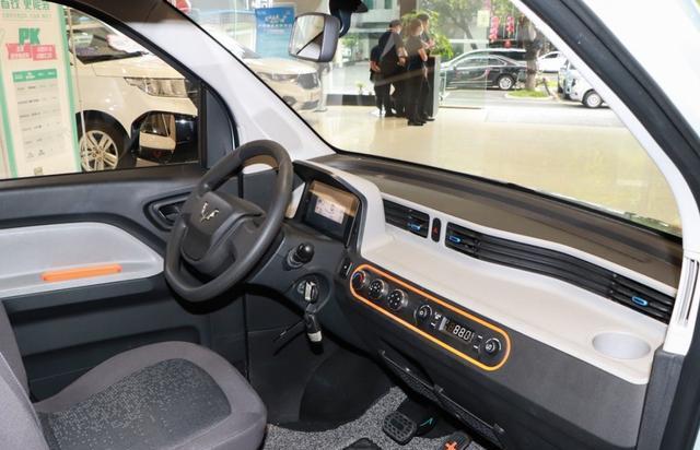 五菱宏光|为何宏光MINIEV那么受欢迎?除了价格便宜,还有一大原因