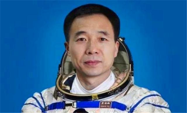 景海鹏▲景海鹏：中国唯一3次上太空的人，他现状如何？