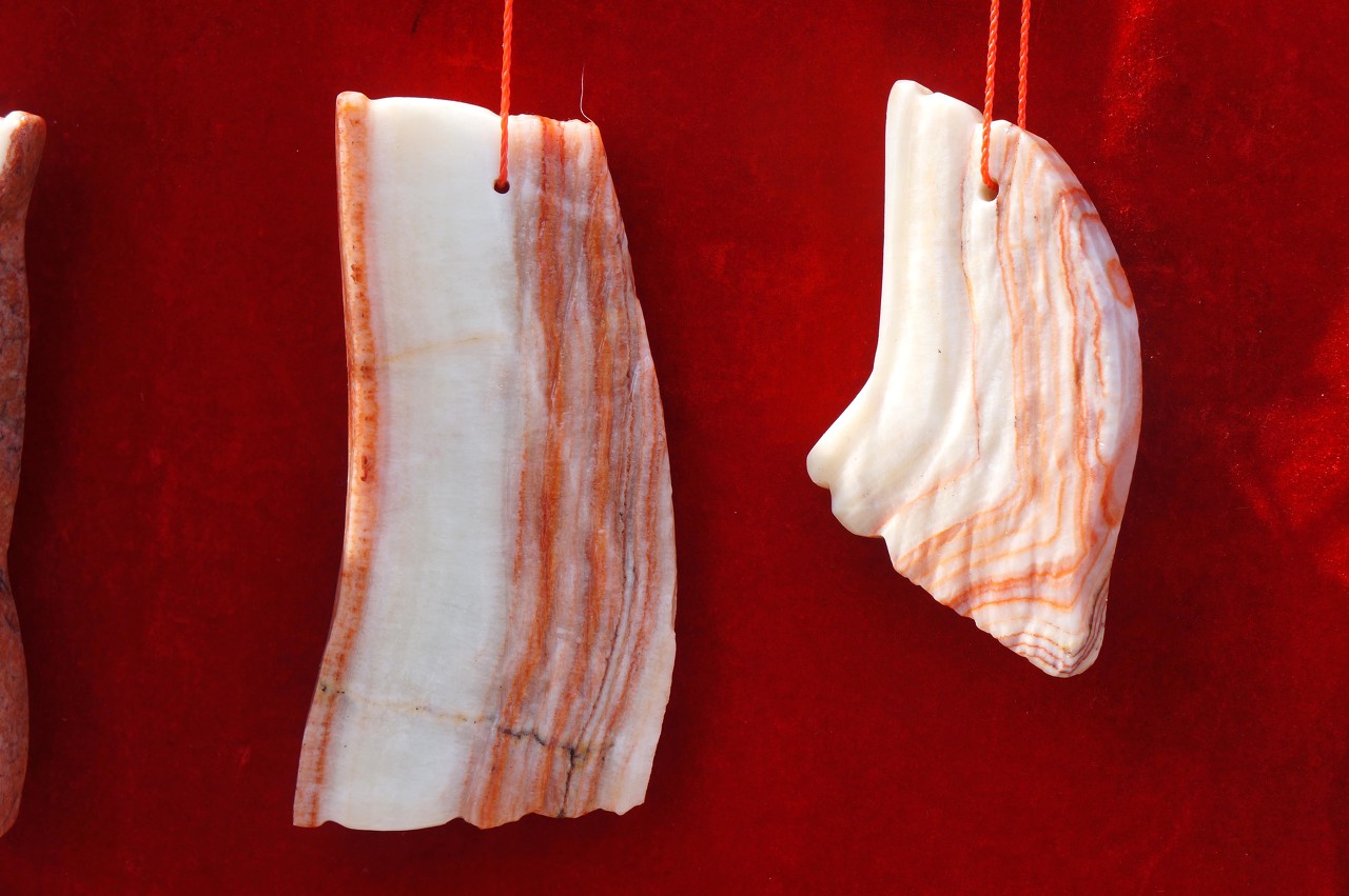 牧原股份|“猪疯狂”刚开始就结束了吗，牧原股份新希望将赚百亿也不行了？