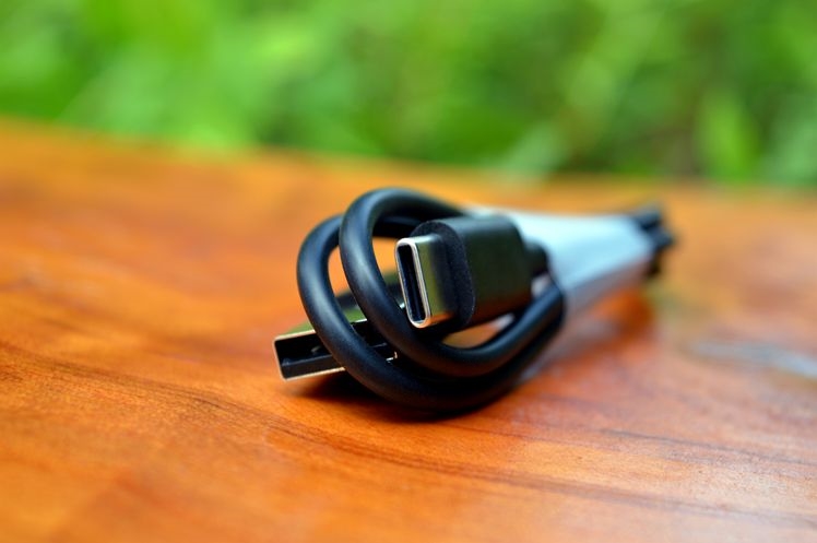 |轻盈、清澈、不轻浮--1MORE 新时尚豆 ColorBuds