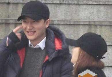 【黄轩】黄轩恋情曝光后立刻承认，被赞有担当，“拍”女朋友官宣风趣幽默