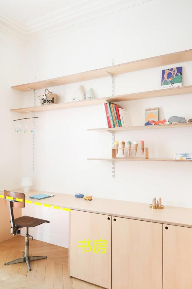 |儿童房不到10㎡这样装，书桌延伸L型柜放张床，轻松搞定2大功能区