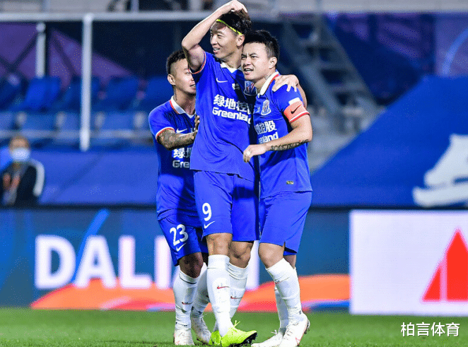 上海申花|4-1！卡纳瓦罗“欺负”杨立瑜，21岁国脚的头又犯错了