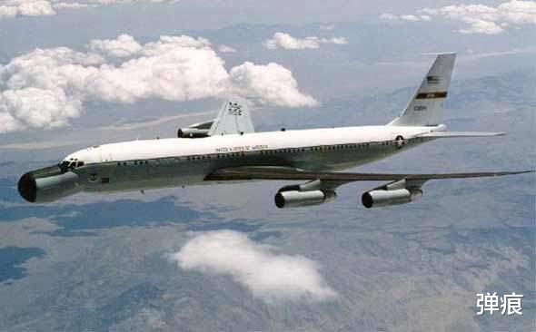 「美军」挑衅过于嚣张！美军侦察机连续绕飞基地三圈，俄司令果断下令开火