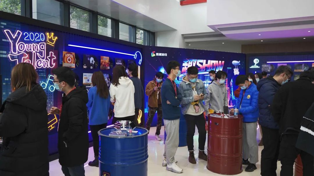 浦东发布 “授人以渔”打通“人才关”！人才缺口60万，张江这家企业却成为行业内的“黄埔军校”