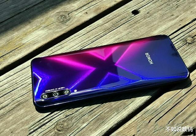 CPU|1000元预算如何挑选手机，处理器最为重要，其次则要看它！