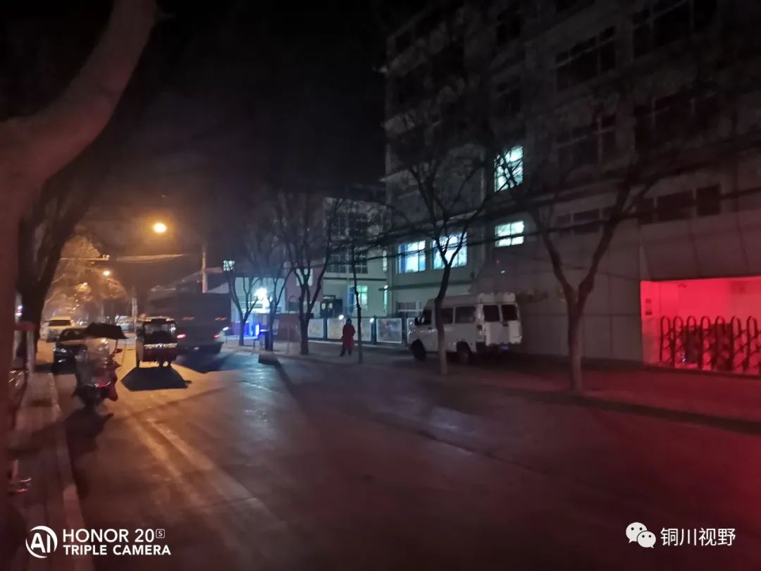 铜川周春辉 陕西铜川：王家河建中的校园