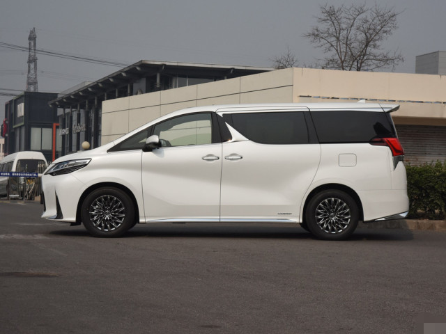 马力|雷克萨斯LM直降30万，行走的大沙发，为啥就是卖不动？