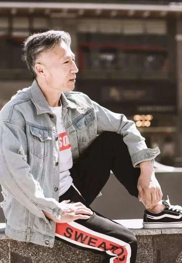 健身|健身40年是种什么体验？64岁“彭于晏”告诉你！一身肌肉，太服气