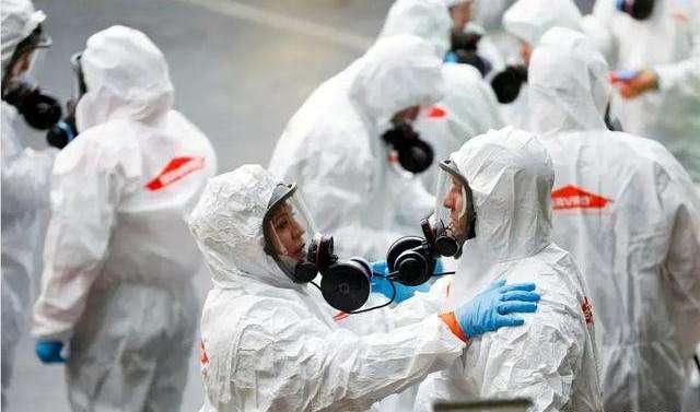 [美国]美国各州疫情告急，白宫求购口罩无望，一怒之下将中方移出大名单