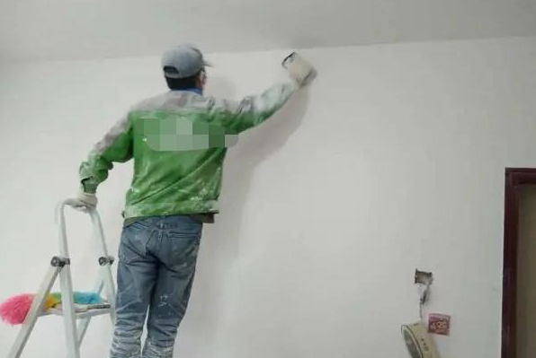 『』给旧房翻新刮腻子粉,用这3种方法来做,省钱效果又好!