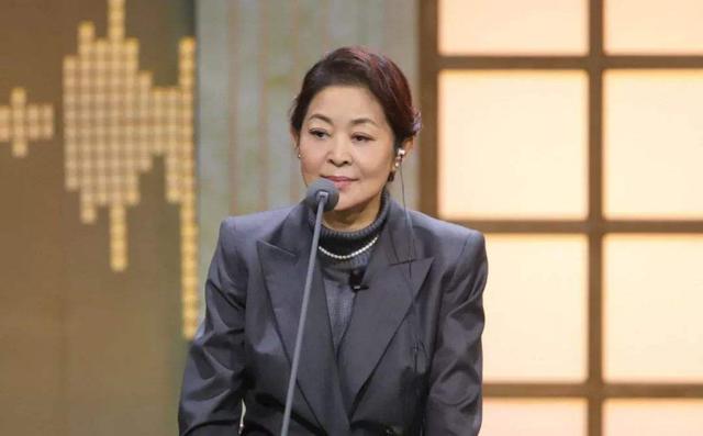 倪萍：倪萍家44岁的保姆，请了12天假回家，回来后说：“姐，我怀孕了”