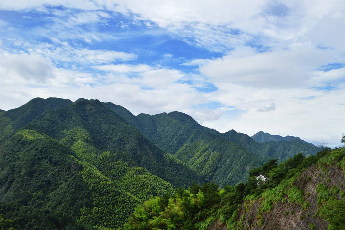 五岳|这座山知道的人不多，却有中国一线天之最，风景不输黄山五岳