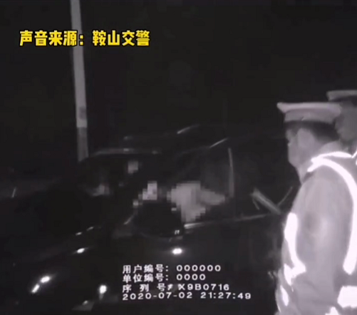 话晴空|女子酒后找代驾，路遇交警查车要投诉：我喝了1瓶代驾喝了4瓶！