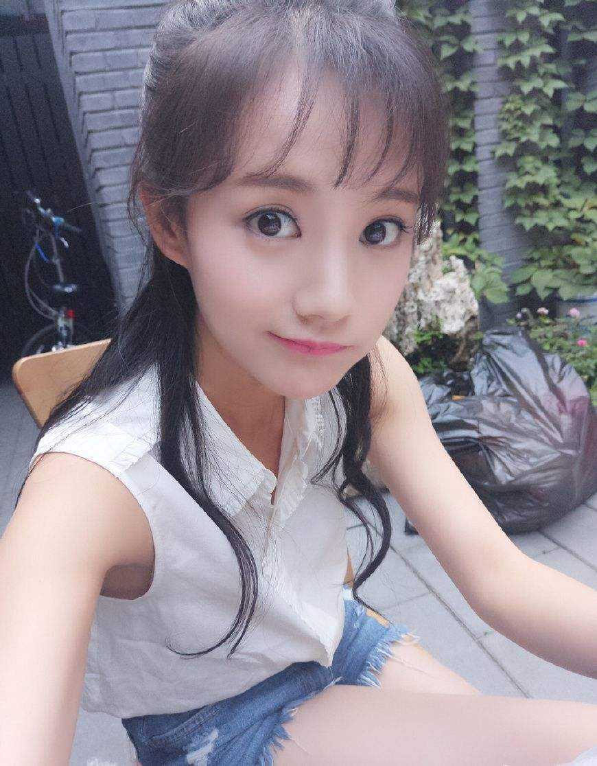 贾静雯@赵丽颖替身成明星，贾静雯替身拿影帝，而他的替身因长太像被辞退