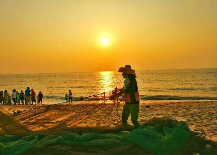 【新疆维吾尔自治区】国内最美的9条自驾线路，每一条都美得动人心魄！