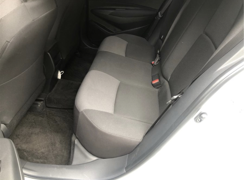 『丰田雷凌』雷凌1.2T进取版提车记，省油省心外观靓，分享提车价格和用车感受