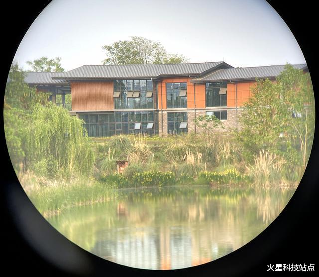 【小米科技】小米推出金属望远镜，支持8倍放大，近视眼也能用