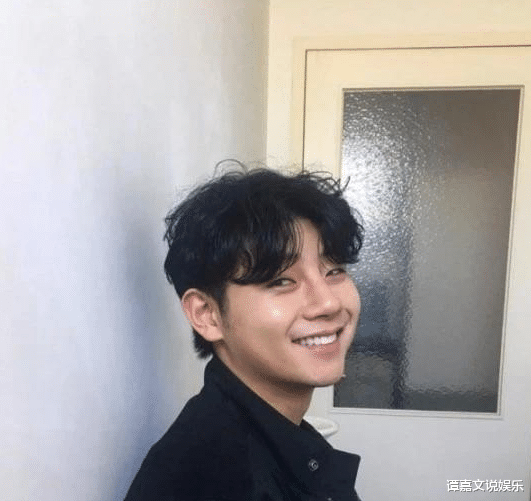 老明星|痛心! 26岁知名歌手发生严重车祸, 抢救无效身亡