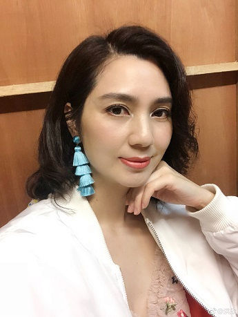 毕滢|毕滢被骂是“男版宋喆”，疑似怀孕张丹峰要离婚娶她，心疼洪欣