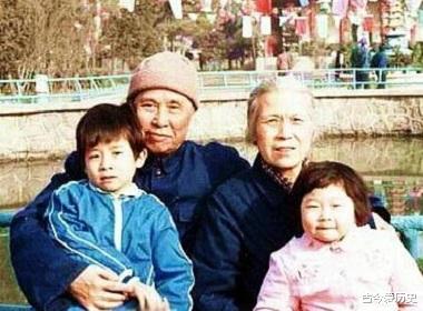 『邱会作』邱会作病逝后，葬礼上上千人前来送行，去世6年后，实现临终遗愿