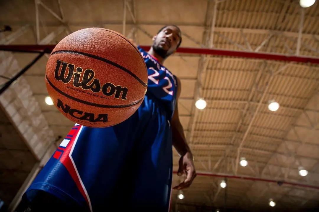 spalding▲再见了,斯伯丁!斯伯丁正式告别NBA,38年NBA生涯终于退役