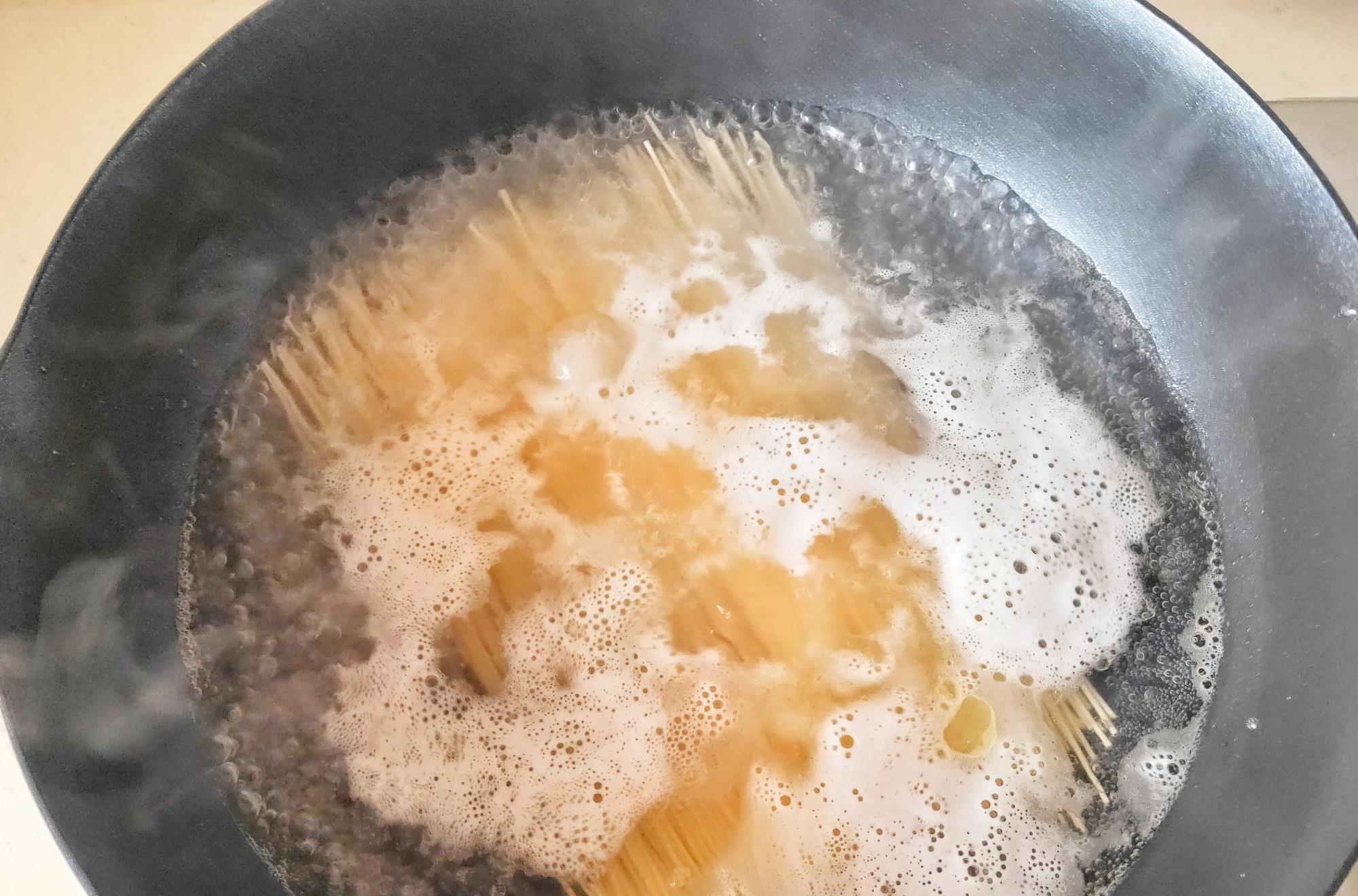 『食材』最近，我家迷上了吃它，一块钱能做一大碗，五分钟就上桌，特方便