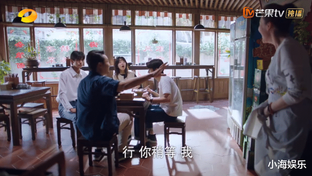 以家人之名|《以家人之名》李爸到底想让谁做女婿？一个动作就能看出来