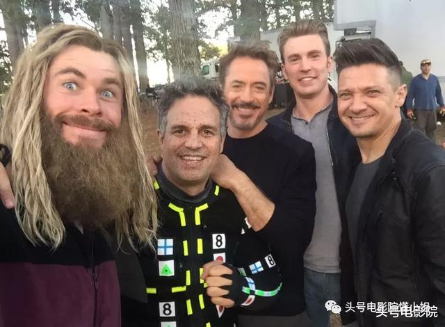 #首映#9分！激动！《复联4》首映一周年，美队新剧开播，隔空呼应钢铁侠