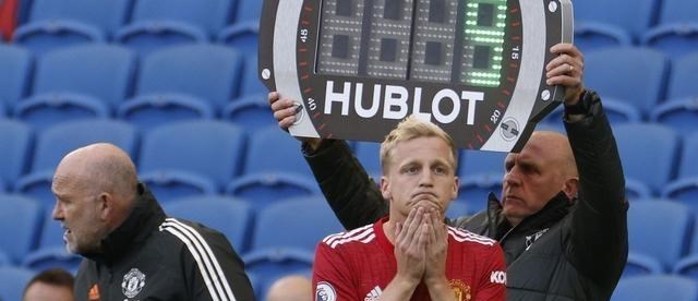 曼联|范德贝克90分钟替补登场，经纪人炮轰索帅用人不公：曼联该输1-7