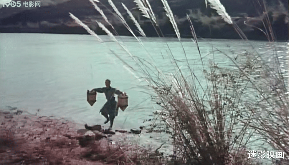 香港|中国无厘头电影鼻祖，功夫大战外星人，34年后再看依然笑死人！