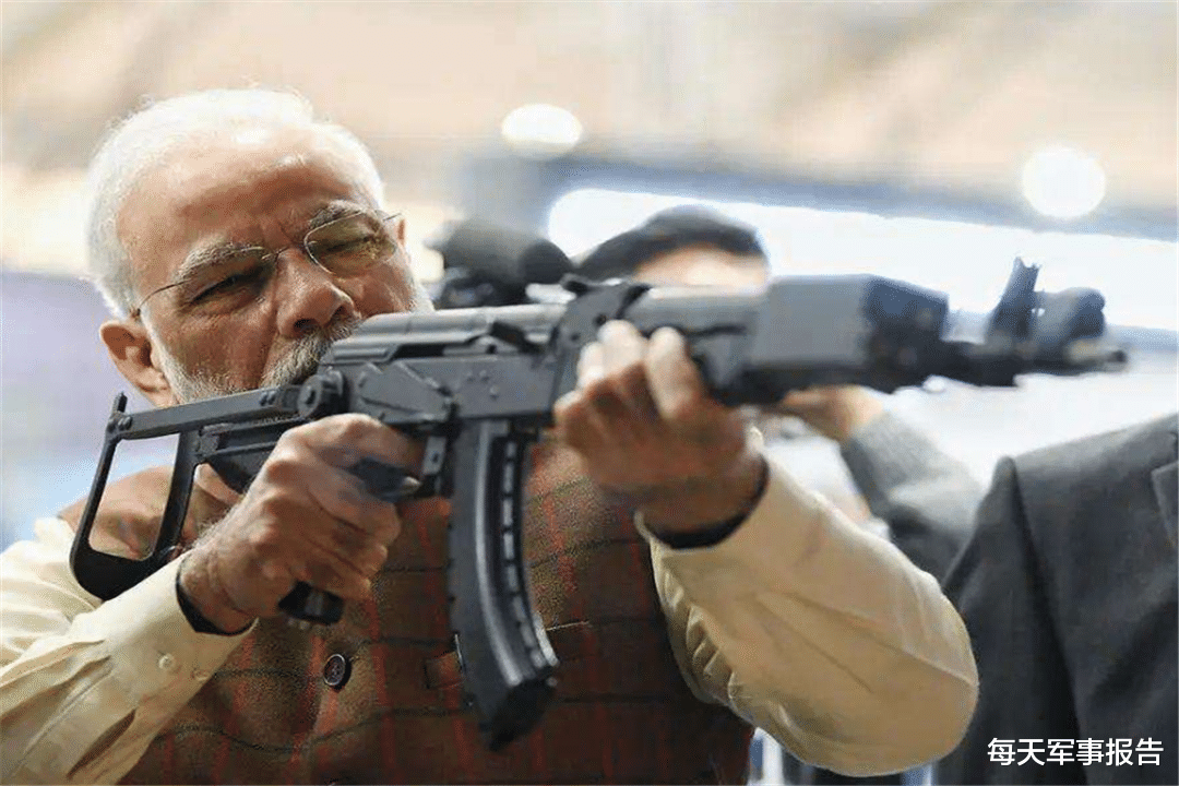 『印度』1000枚导弹抵达印度，边境地带大量增兵，美、俄同时对莫迪“亮绿灯”！