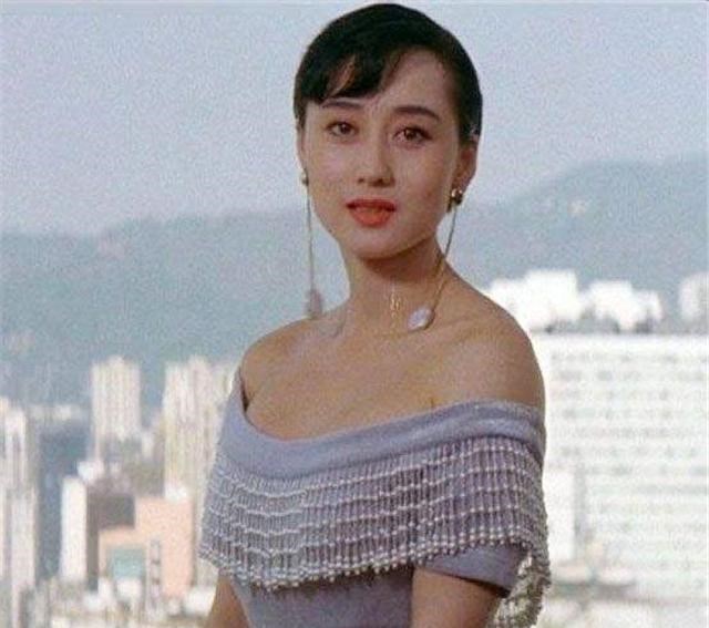 香港电影|几十位导演参演，1年拍摄完成，这部香港电影成为不可复制的奇迹