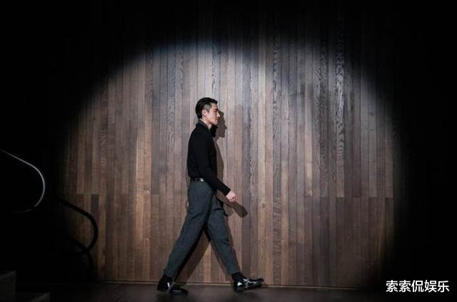 胡兵|被誉为“中国第一男模”，因太帅被英国富婆相中，49岁现状成这样