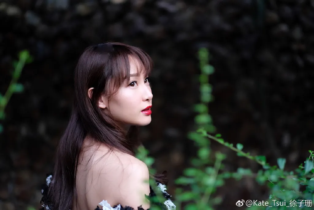 钟嘉欣|林峯追了她两年，她嫁给了别人只花了4天