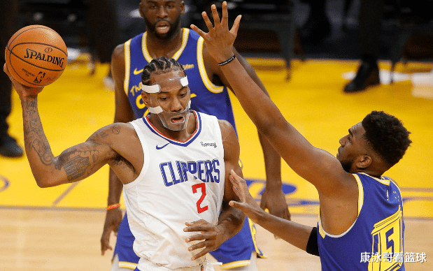 快船队|狂轰54+30+7，快船三巨头齐爆发，伦纳德乔治力克勇士，库里13+5