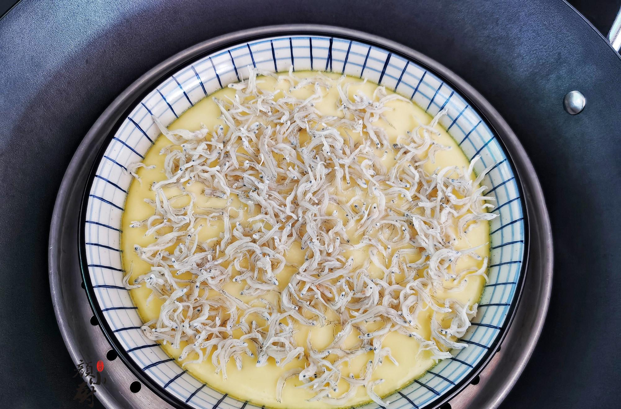 []它和鸡蛋是天生一对，多做给孩子吃，简单一蒸，比吃肉还营养