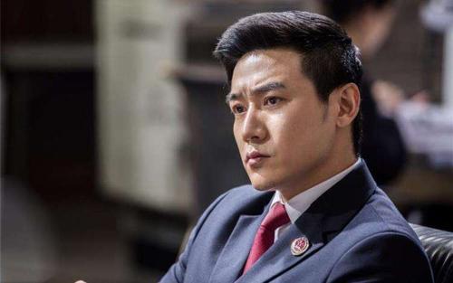 「人民的名义」《人民的名义》的续集《人民的财产》未播先热，男主换成他演了？