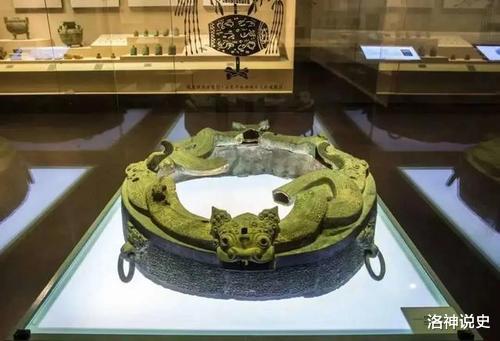 |并不受重视的文物,专家却指着铭文说:就凭这个字,也是国宝