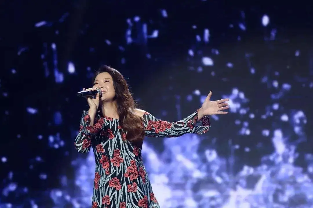 『叶蓓』许巍为她破例，朴树因她重出江湖，淡出乐坛多年，民谣一姐仍是她