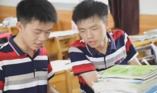 清华大学|双胞胎兄弟高考相差2分，一个上清华、一个上北大，网友：羡慕