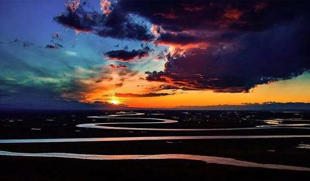 荡口古镇▲中国最长的内陆河“脱缰之马”，世界上距离海洋最远的河流！