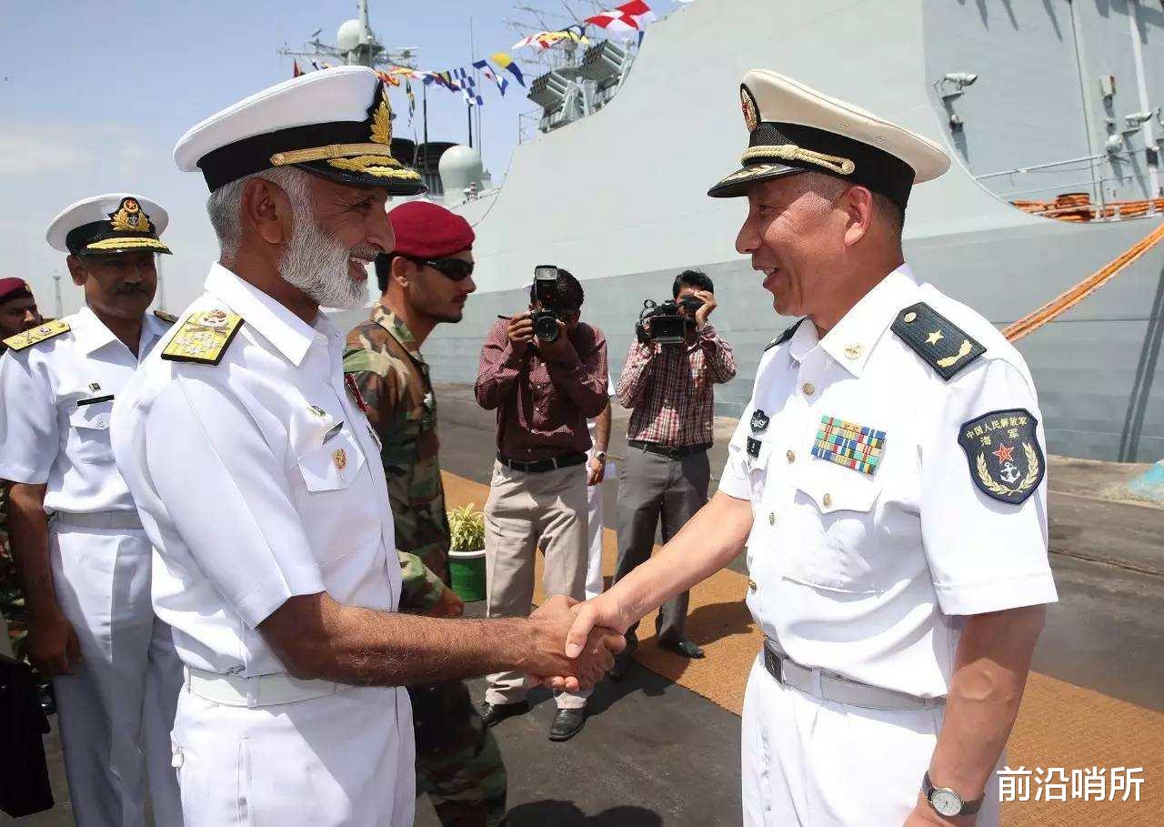 巴基斯坦|能行么？俄罗斯人提议：中国可以转卖“辽宁”号航母给巴基斯坦