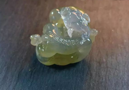 翡翠|6600入手翡翠原石，成品惊艳了众人！