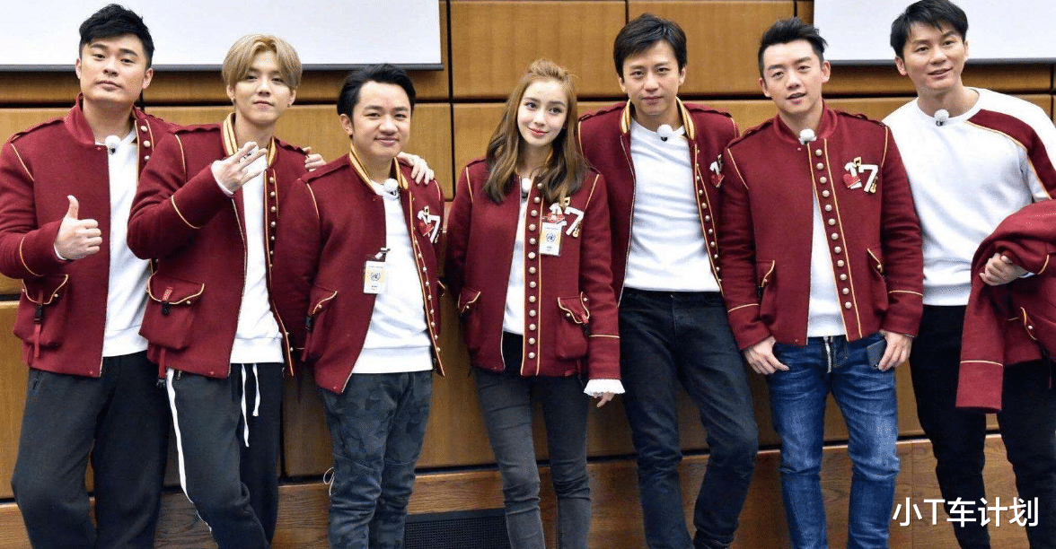 『邓超』他是跑男最低调的人，和王思聪住一个小区，比杨颖邓超还有钱